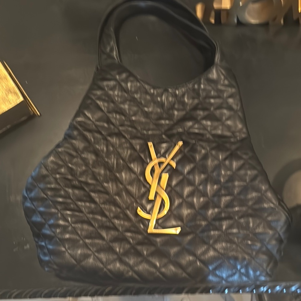 Yves Saint Laurent Black Quilted tote Bag
